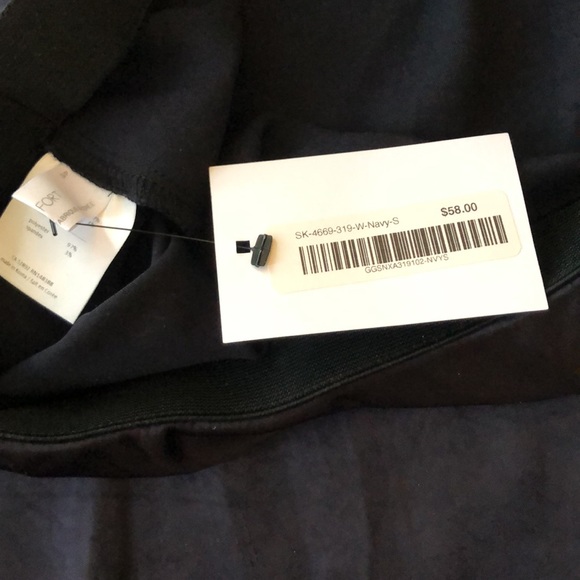 Oak + Fort satin like midi skirt - Picture 2 of 7